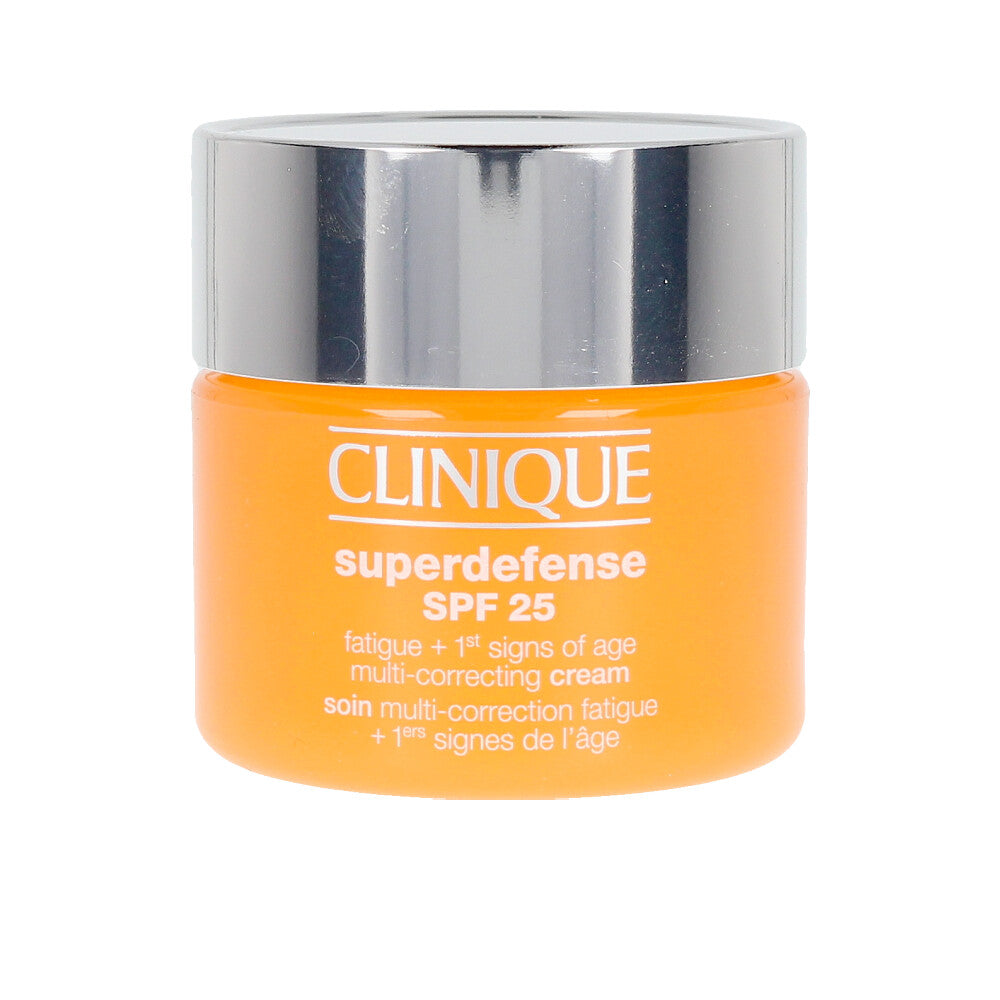 CLINIQUE - Maquillaje - SUPERDEFENSE / (9 opciones)